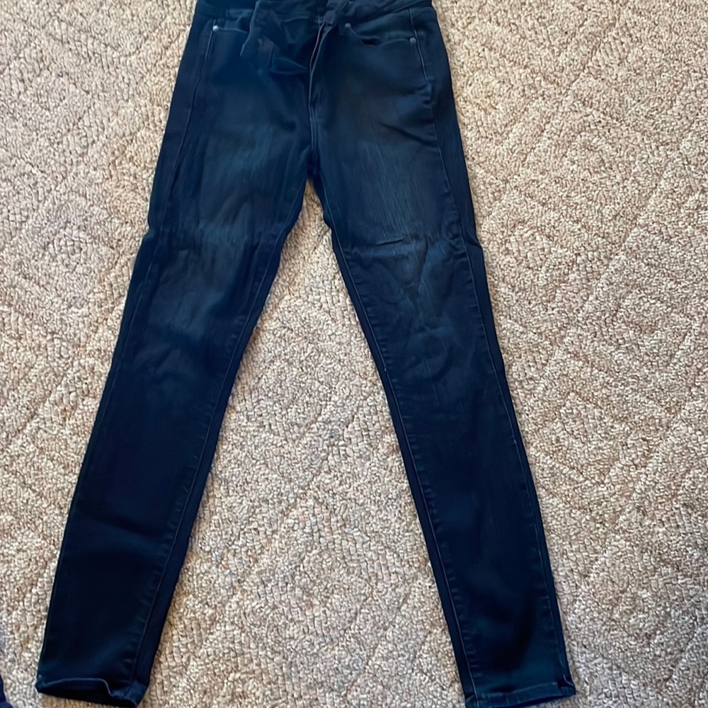 Paige dark wash skinny jeans. High rise stretch.